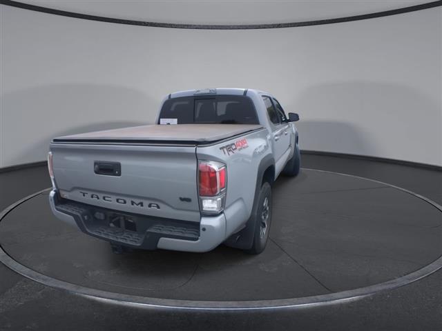 $39900 : PRE-OWNED 2021 TOYOTA TACOMA image 8