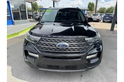 2022 Explorer XLT AWD thumbnail