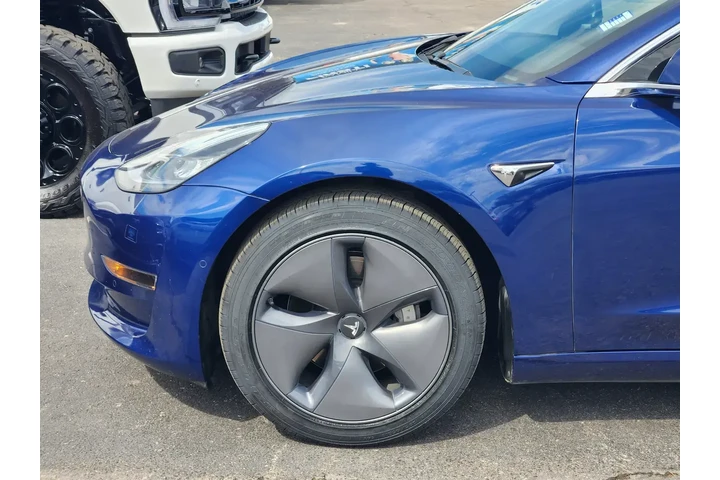 $21159 : Tesla Model 3 2018 Mid Range image 9