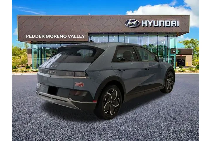 $25043 : Hyundai IONIQ 5 2024 SEL 4dr image 4