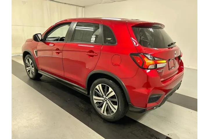 $19890 : Mitsubishi Outlander Sport 2 image 7