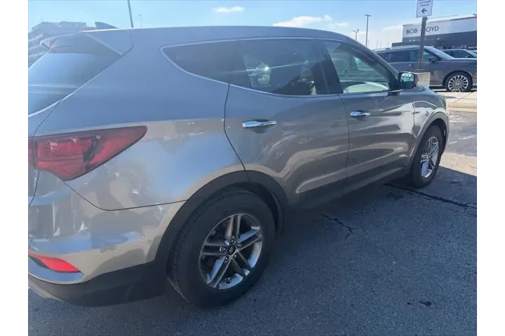 $13566 : Hyundai SANTA FE Sport 2017 image 4