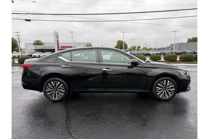 $21000 : Nissan Altima 2023 AWD 2.5 S image 8