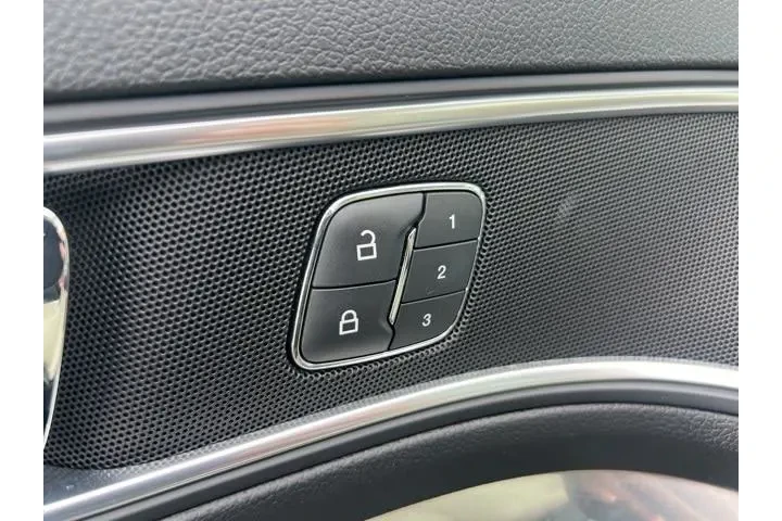 $15975 : Ford Explorer 2019 AWD Limit image 7