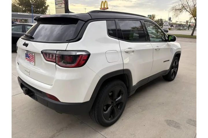 $16990 : 2018 Compass Altitude image 7