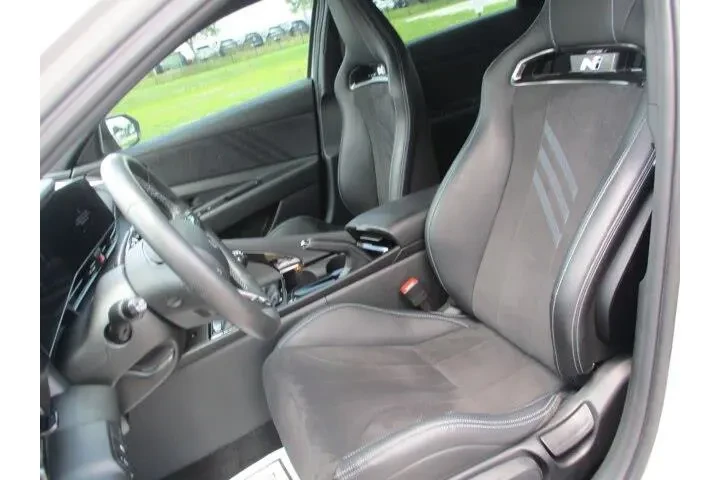 $31995 : Hyundai ELANTRA N 2025 4dr S image 9