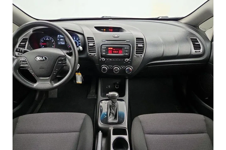 $10599 : Kia Forte 2018 LX 4dr Sedan image 9