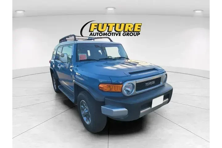 $25997 : Toyota FJ Cruiser 2013 4x4 4 image 1