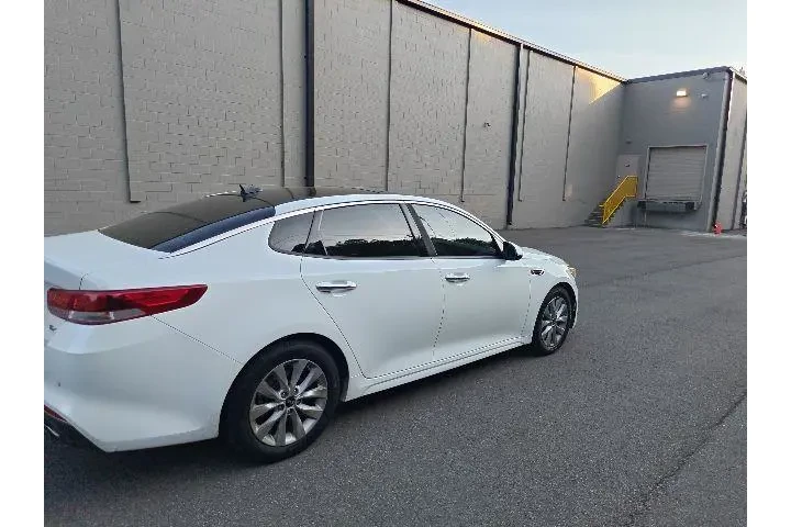 $9990 : Kia Optima 2018 EX 4dr Sedan image 3