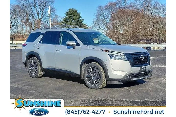$25200 : Nissan Pathfinder 2022 AWD S image 1