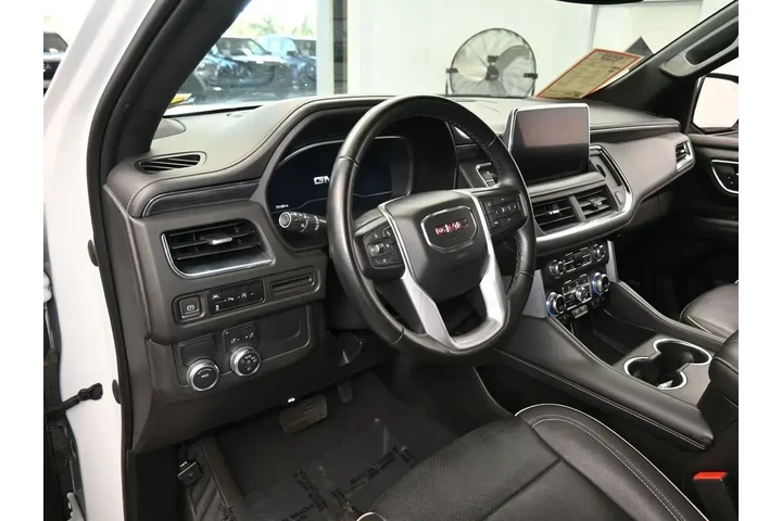 $38996 : GMC Yukon 2023 4x2 SLT 4dr S image 10