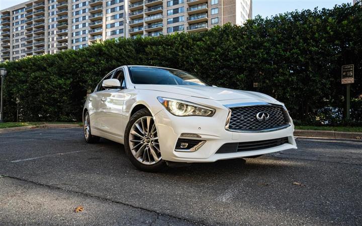 $23050 : 2021 INFINITI Q50 image 2