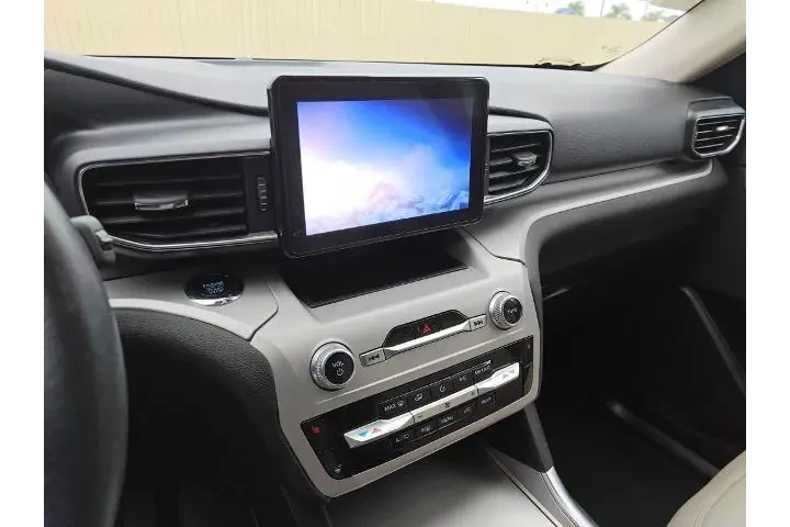 $28531 : Ford Explorer 2023 XLT 4dr S image 6