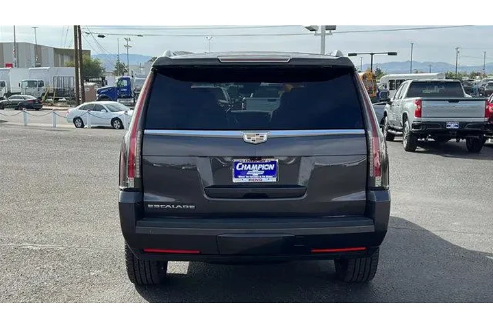 $30984 : Cadillac Escalade 2017 4x4 P image 6