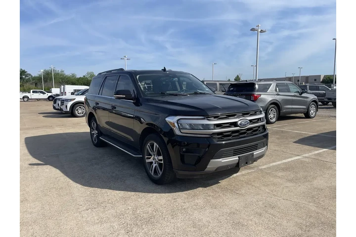 $39959 : Ford Expedition 2022 4x2 XLT image 2