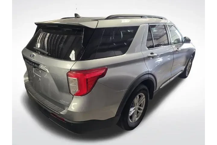 $32600 : Ford Explorer 2024 AWD XLT 4 image 7