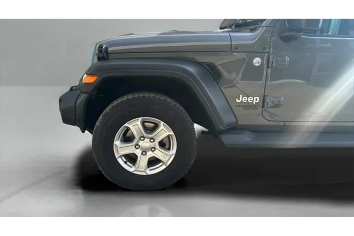 $19777 : Jeep Wrangler Unlimited 2020 image 9