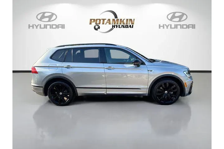 $14831 : Volkswagen Tiguan 2021 SE 4d image 4