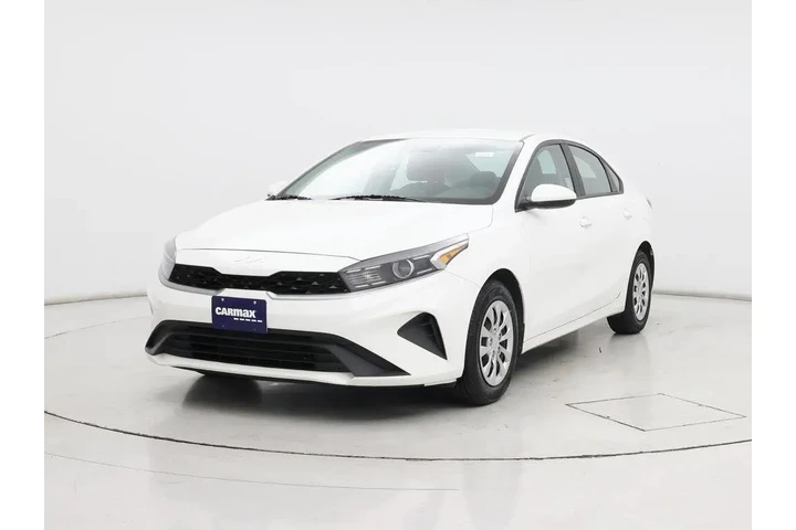 $16998 : Kia Forte 2023 LX 4dr Sedan image 4