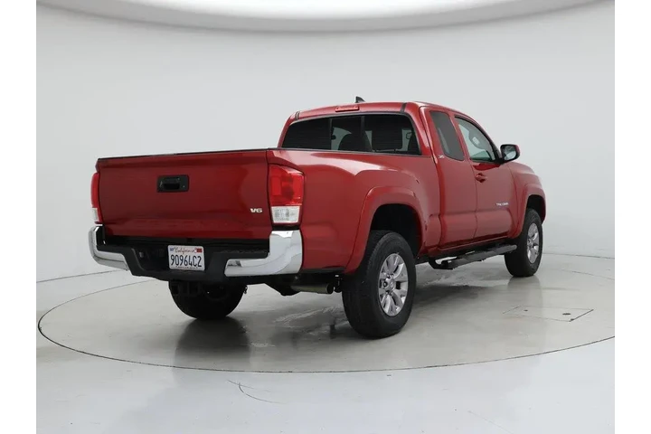 $29998 : Toyota Tacoma 2017 4x2 SR5 V image 8
