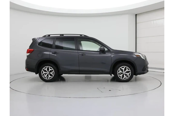 $28998 : Subaru Forester 2023 AWD Pre image 7