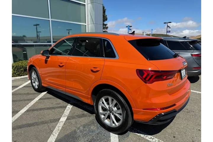 $25750 : Audi Q3 2022 AWD quattro S l image 2