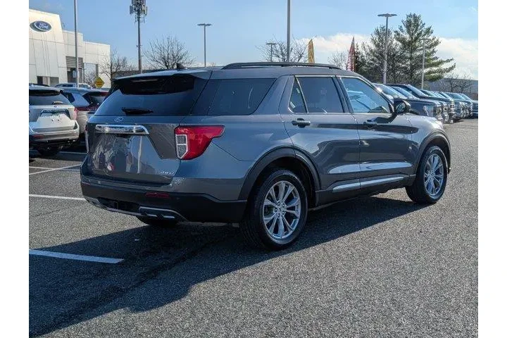 $27949 : Ford Explorer 2022 AWD XLT 4 image 3