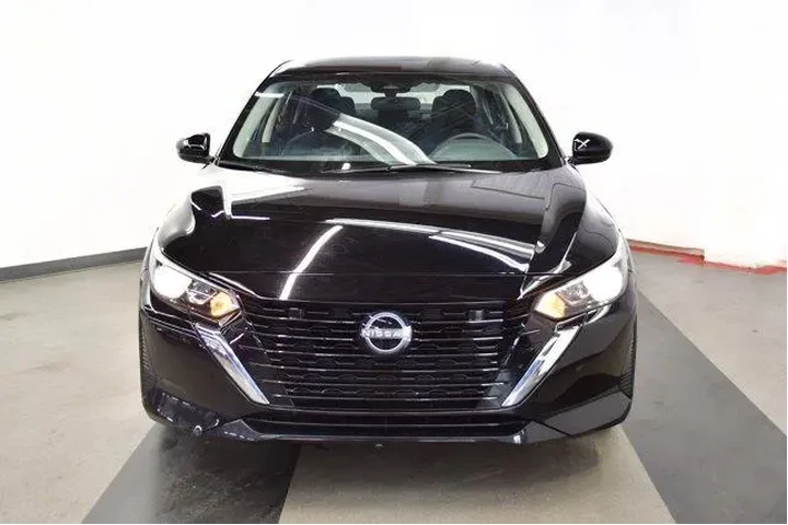 $20994 : Nissan Sentra 2025 SV 4dr Se image 3