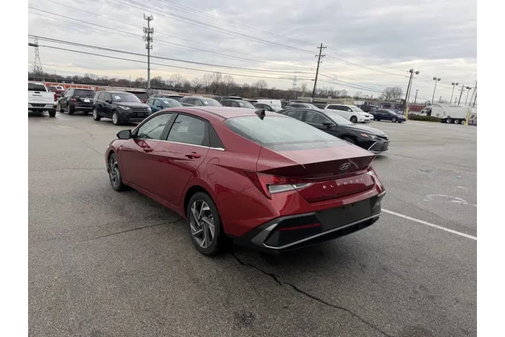 $17850 : 2025 Elantra SEL Convenience image 5