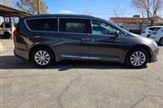 $13995 : 2019 Pacifica Touring L thumbnail