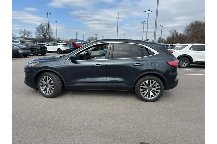 $21991 : Ford Escape 2022 AWD Titaniu image 5