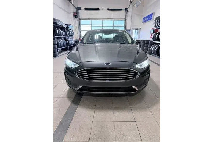 $17987 : Ford Fusion Hybrid 2020 SEL image 2