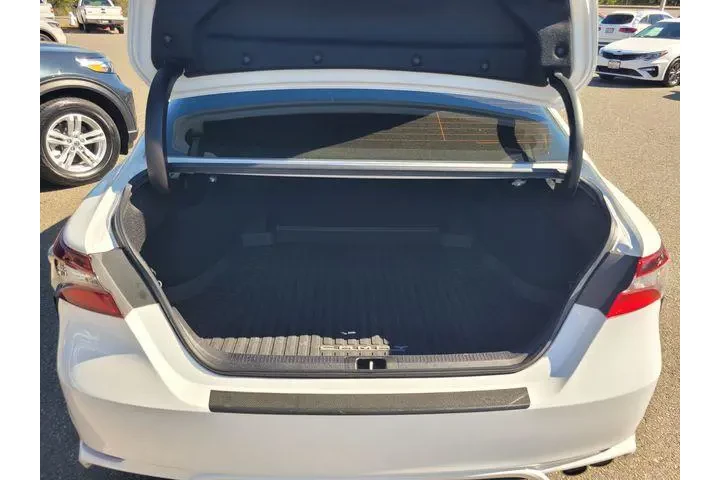 $26155 : Toyota Camry 2024 SE 4dr Sed image 8