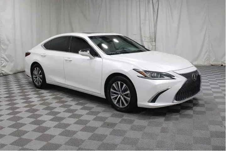 $27984 : Lexus ES 350 2019 F SPORT 4d image 1