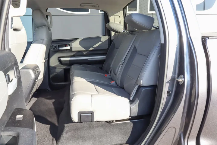 $36988 : 2018 Tundra 4WD Limited CrewM image 8