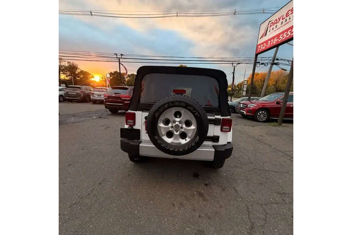 $12567 : Jeep Wrangler Unlimited 2015 image 6