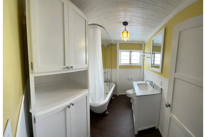 $800 : Home Rent ..Corona Del Mar, CA image 6