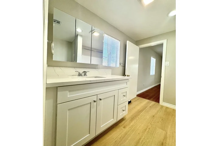 $1700 : Apartamento de 2 habitaciones image 4