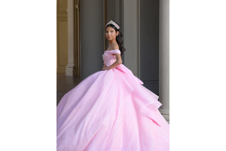 Essence Quinceañera Photo image 2