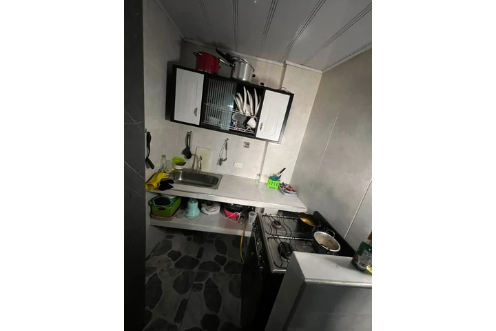 $1350000000 : venta de casa image 3