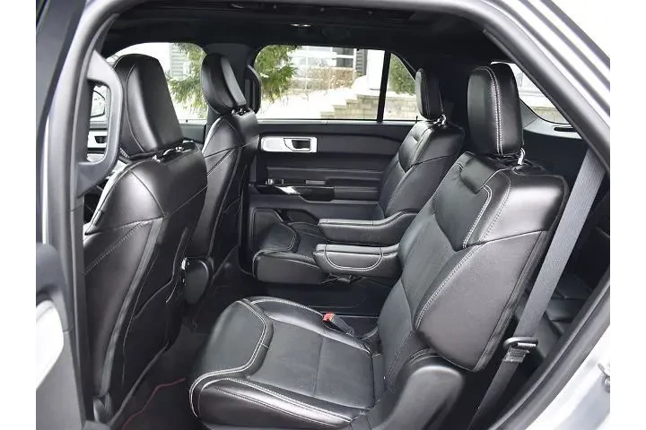 $38995 : Ford Explorer 2022 AWD ST 4d image 6