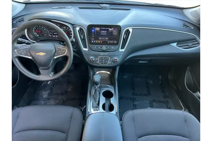 $16499 : Chevrolet Malibu 2023 LT 4dr image 4