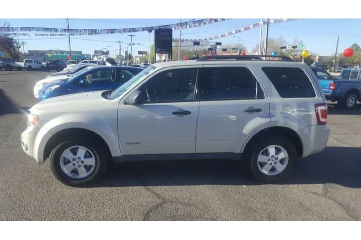 2008 Escape XLS image 3