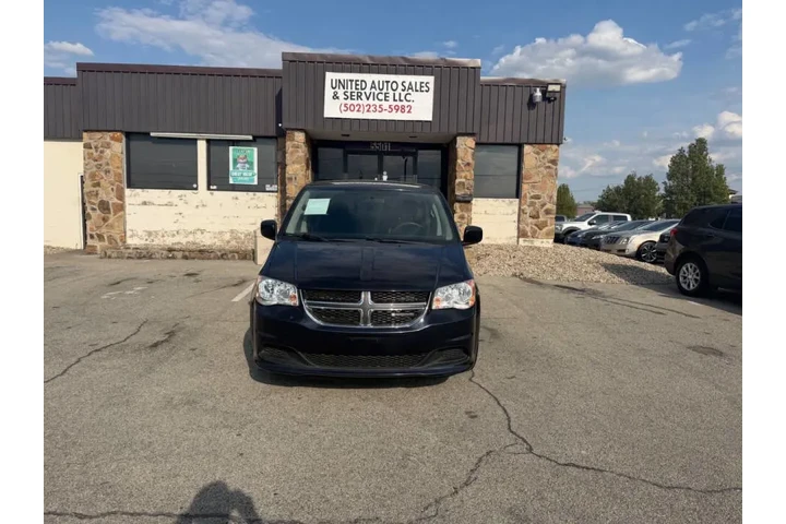 $4999 : 2011 Grand Caravan Mainstreet image 1