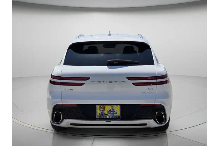 $38478 : Genesis GV70 2025 AWD 2.5T S image 6