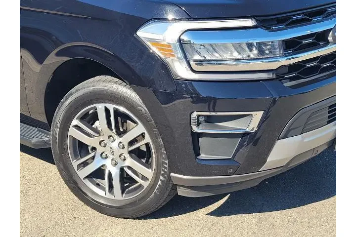 $38898 : Ford Expedition 2024 4x2 Lim image 9