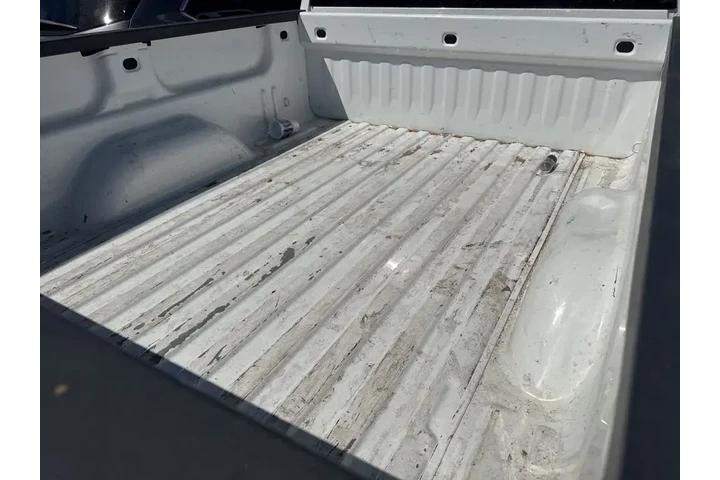 $21000 : Chevrolet Silverado 1500 201 image 4