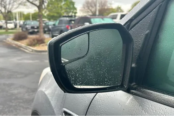 $12995 : Ford Escape 2018 AWD SE 4dr image 8