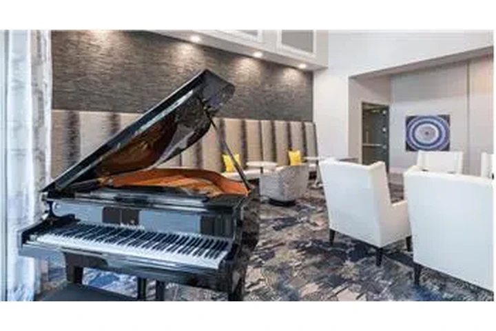 $2330 : Rental property with 1 bedro image 8