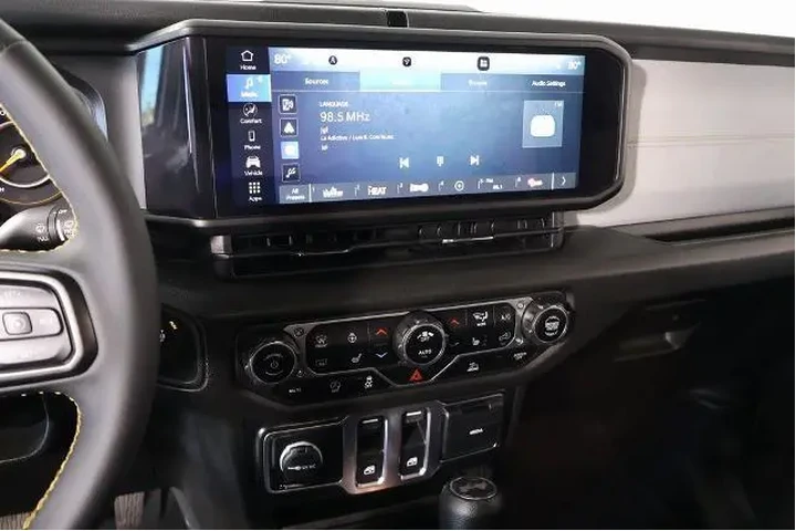 $32154 : Jeep Wrangler 2024 4x4 Sport image 5